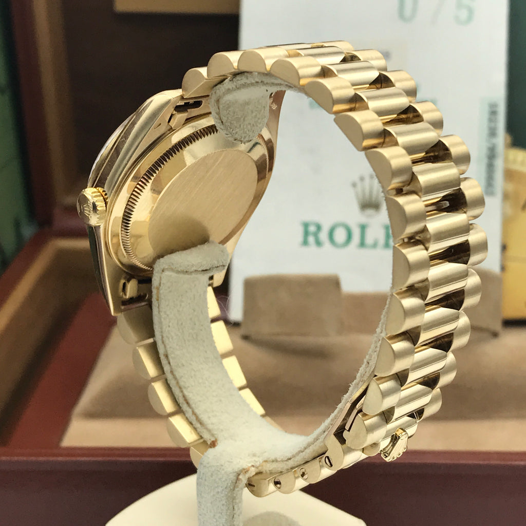 Vintage Rolex Day Date 18238 Solid 18k Gold Wood Factory Dial Full Set