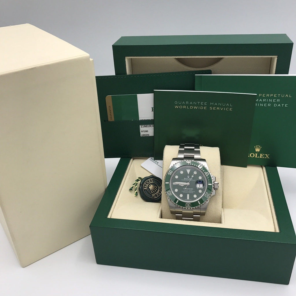 Unworn Rolex Submariner 116610LV Green Hulk box and papers 2017