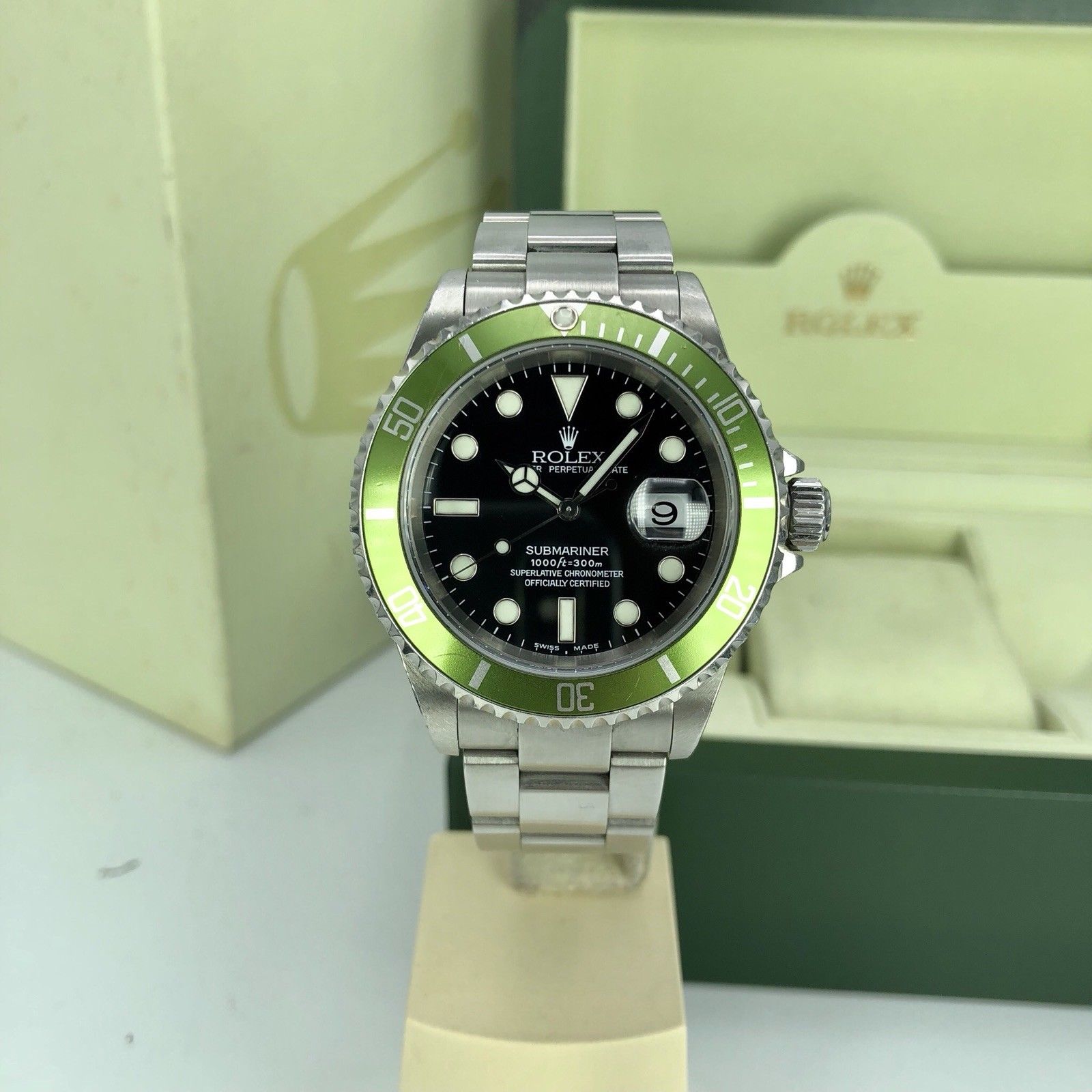 2003 Vintage Rolex 16610LV Submariner Anniversary Y Serial Flat/Fat Four 4 Mk1