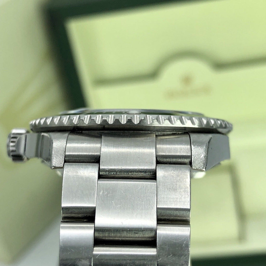 2003 Vintage Rolex 16610LV Submariner Anniversary Y Serial Flat/Fat Four 4 Mk1