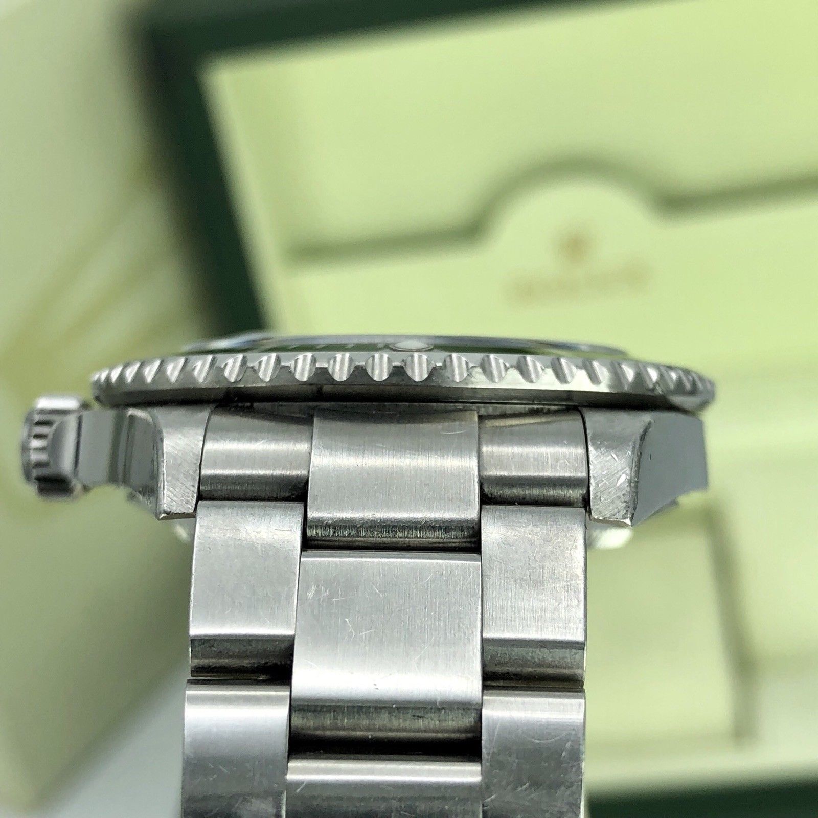 2003 Vintage Rolex 16610LV Submariner Anniversary Y Serial Flat/Fat Four 4 Mk1