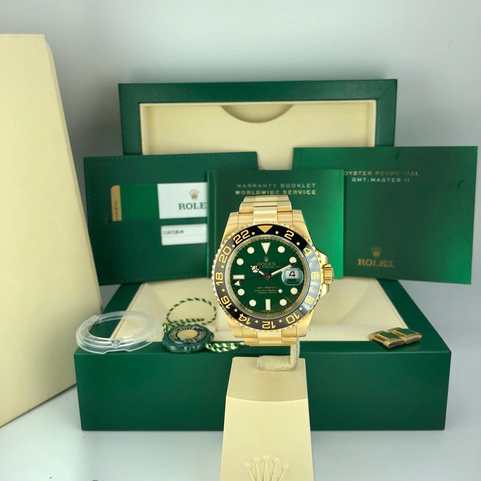 2018 Rolex 116718 LN GMT Master II Solid 18k Green Dial Box And card