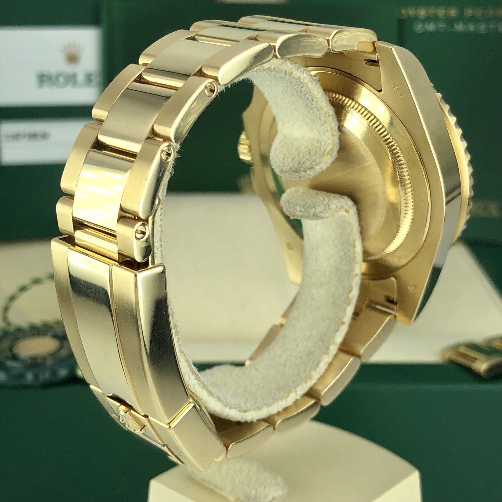 2018 Rolex 116718 LN GMT Master II Solid 18k Green Dial Box And card