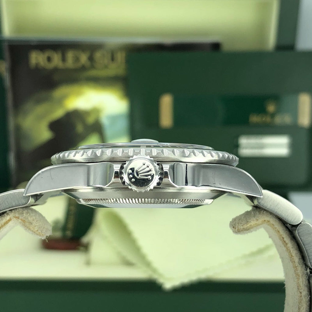 Rolex 16610LV Submariner Anniversary Green Kermit Full Set Card 2008 M Serial