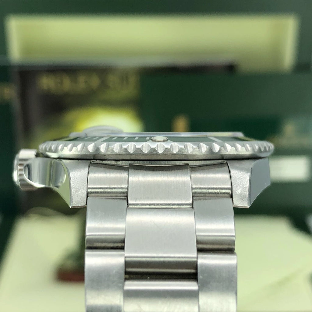 Rolex 16610LV Submariner Anniversary Green Kermit Full Set Card 2008 M Serial