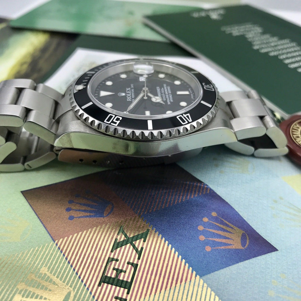 Unworn Rolex Submariner 16610 FULL SET Papers D Serial 2006 NOS