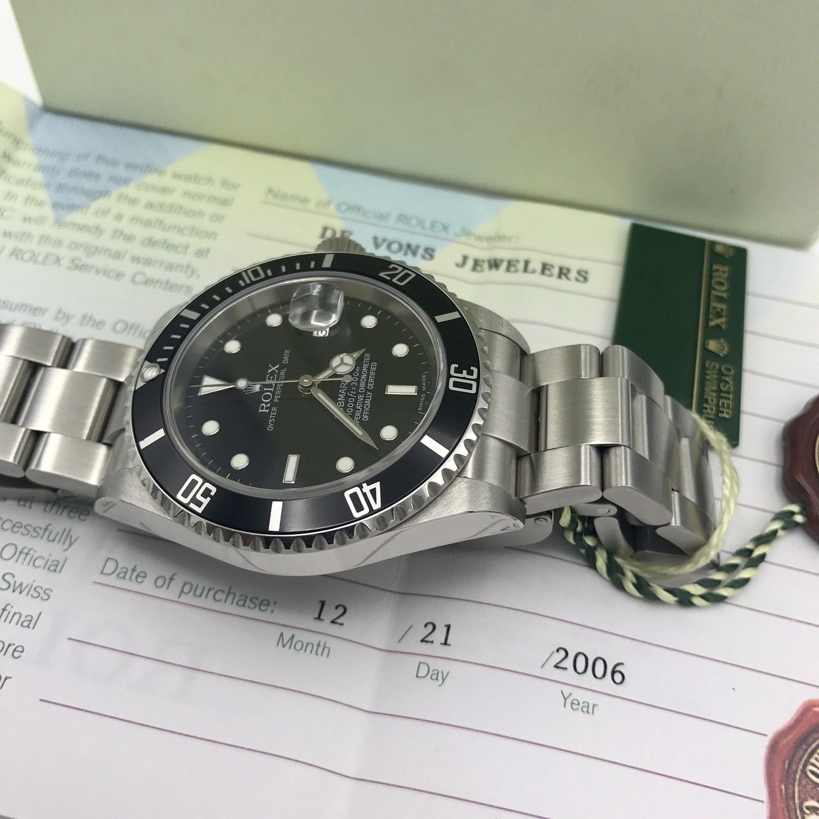 Rolex Submariner 16610 FULL SET Papers Z Serial 2006 Unpolished