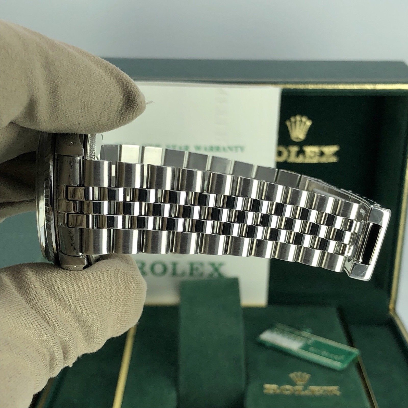 Vintage Rolex 16030 Datejust Great Condition With Box Papers Full Set 1985
