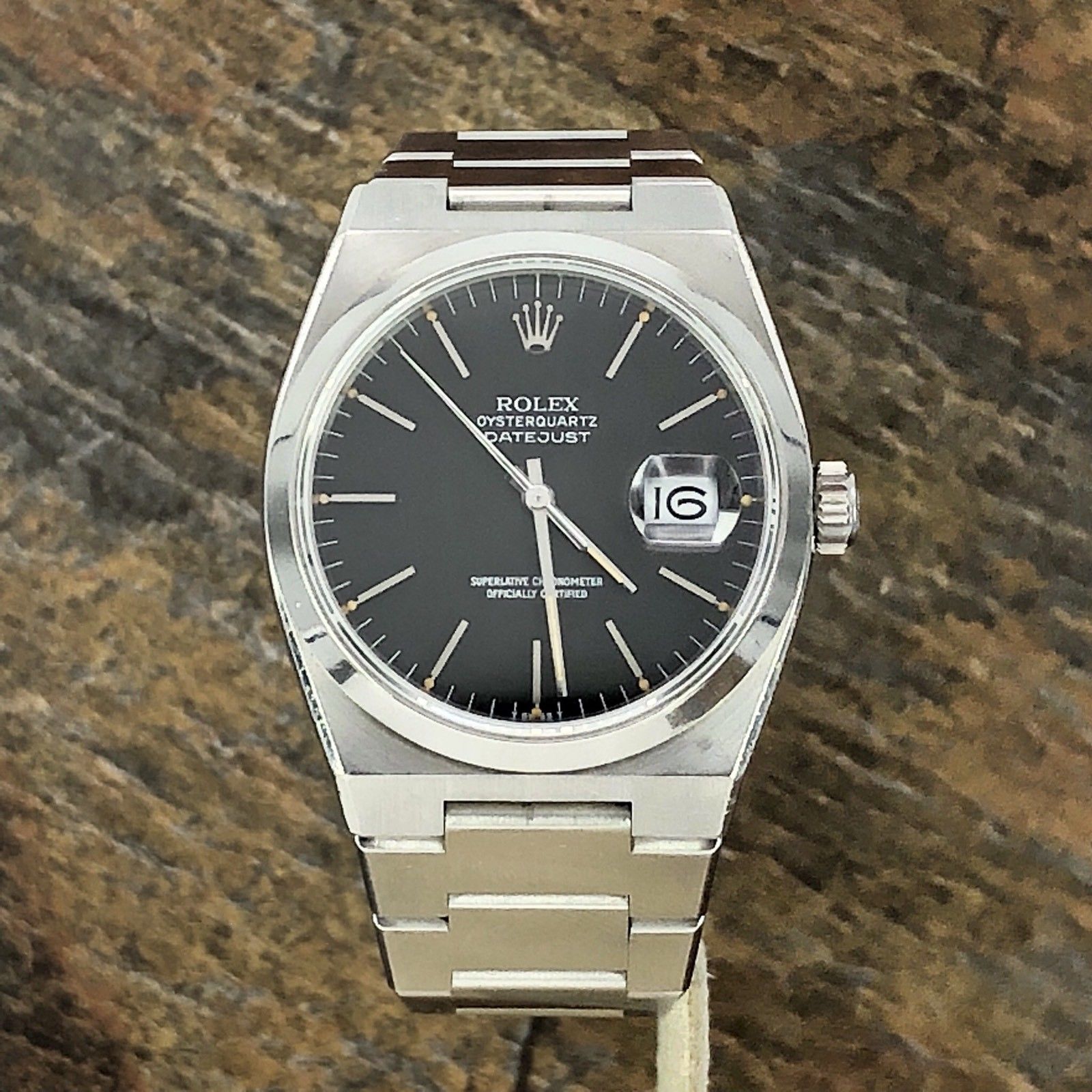 1982 Vintage Rolex DateJust Oyster quartz 17000 Black Dial Unpolished Case