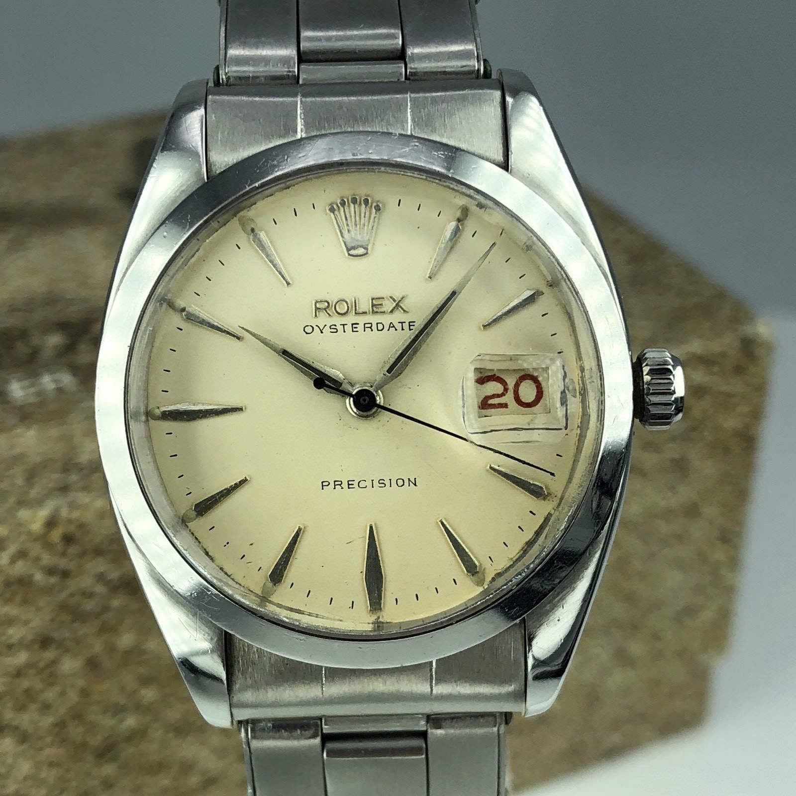 1964 Vintage Rolex Oysterdate 6694 precision