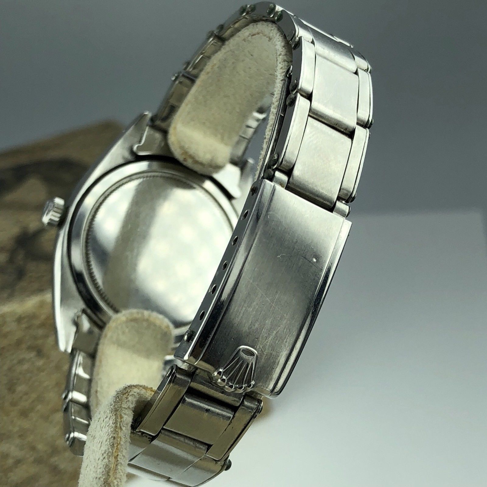 1964 Vintage Rolex Oysterdate 6694 precision